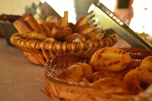 Free daily buffet breakfast