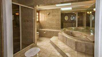 Shower, towels