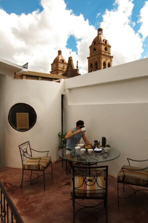 Balcony - Nomad Hostel (Santa Cruz)