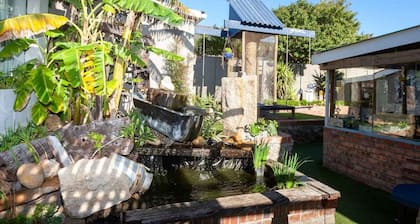 Strand Guesthouse - Hostel