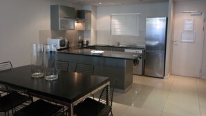 Leilighet (2 Bedrooms) | Spiseområde på rommet