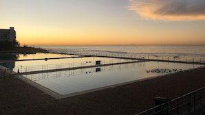 Unclassified image, 4 of 27, button - Sea Point Inn (Cape Town)