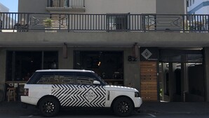 Unclassified image, 3 of 27, button - Sea Point Inn (Cape Town)