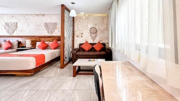 Suite Comfort, letti multipli | Biancheria da letto ipoallergenica, copriletto in piuma, una scrivania