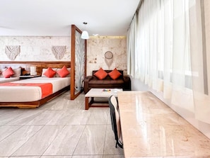 Comfort Suite, Multiple Beds | Hypo-allergenic bedding, down comforters, desk, laptop workspace - Hotel Grand Fifty Suites (Playa del Carmen)