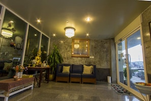 Lobby sitting area - The One Phetchabun (Phetchabun)