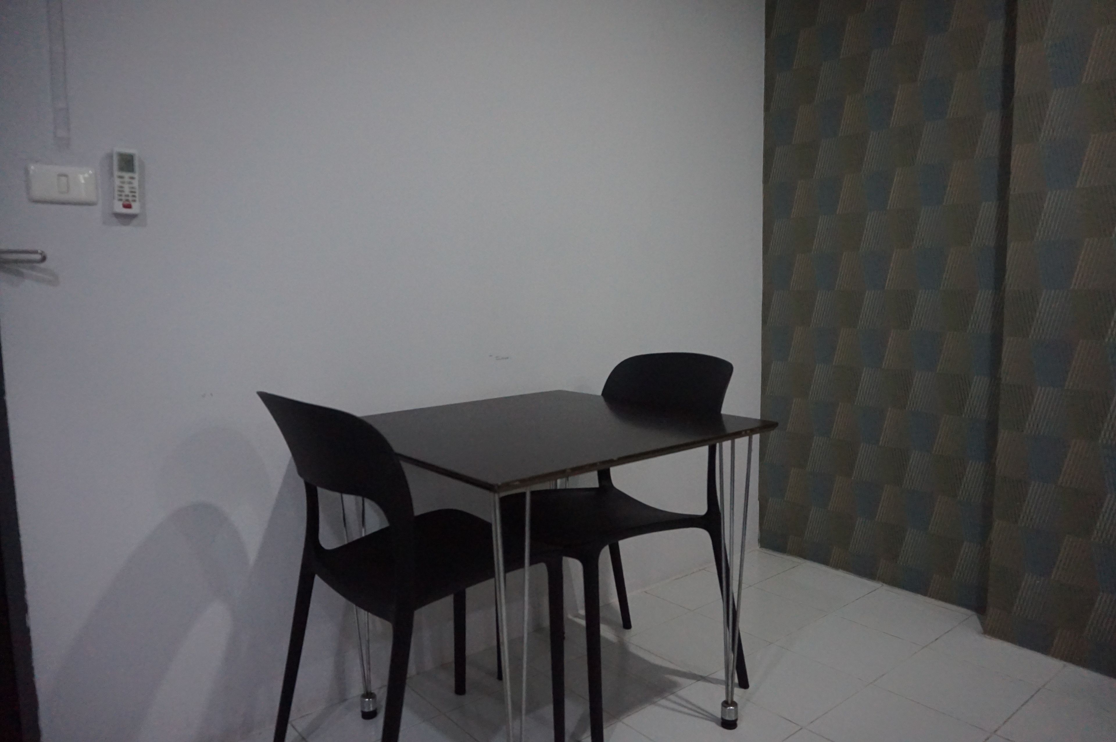 ห้องสแตนดาร์ด | บริเวณนั่งเล่น | ทีวีจอแอลซีดี 32 นิ้ว พร้อมช่องเคเบิล, ทีวี