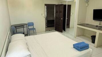 Standard Room | Individually decorated, blackout drapes, free WiFi