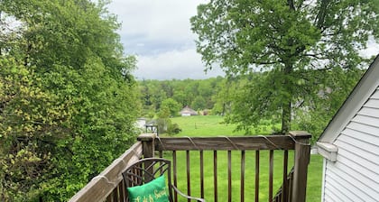 Cozy Country Apartment in Heart of Geauga County