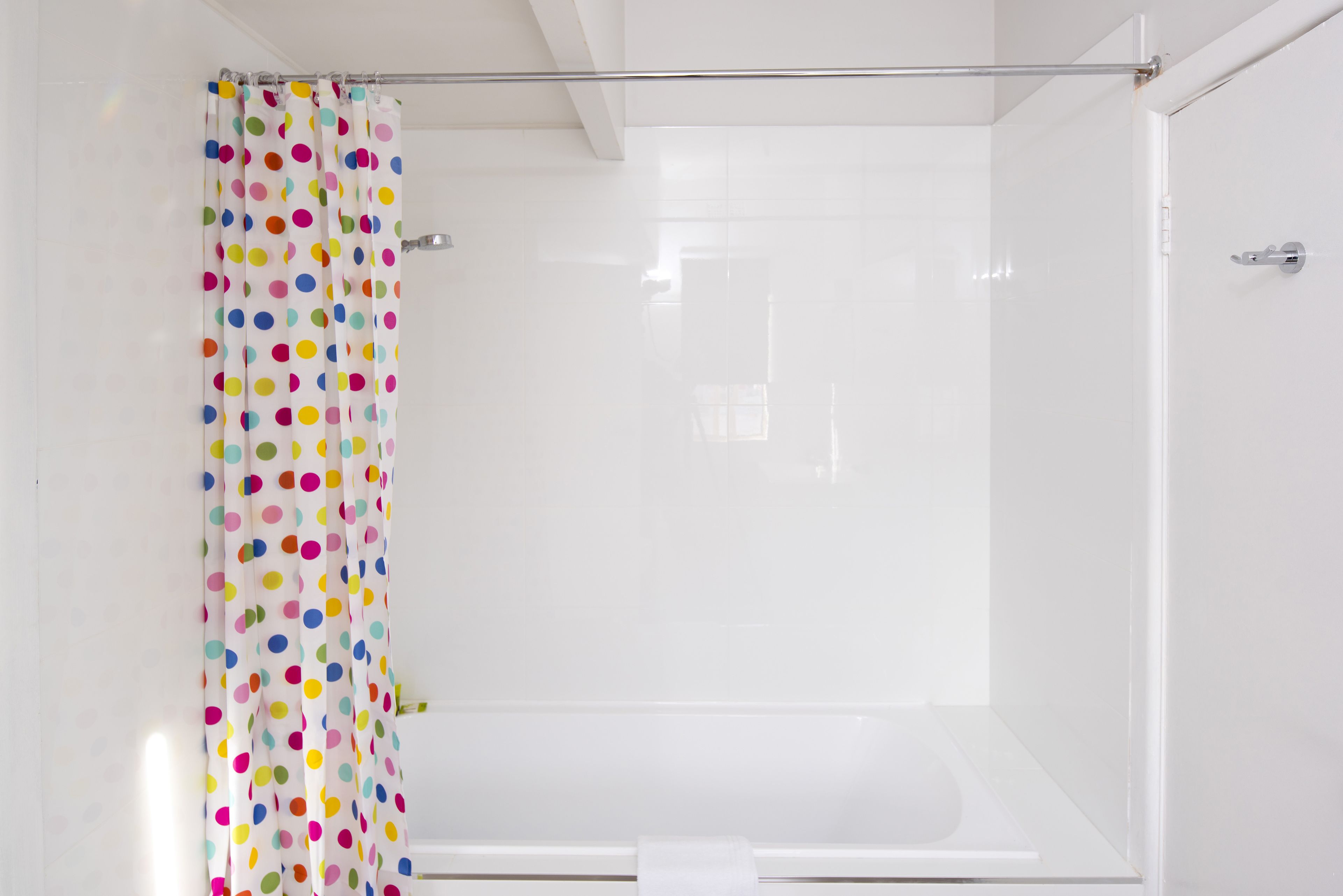 economy family with private bathroom | bathroom | free toiletries, hair dryer, towels