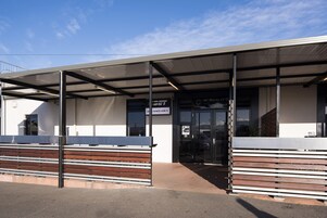 Fachada de la propiedad