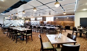 Lunch and dinner served - Mowbray Hotel (Mowbray)