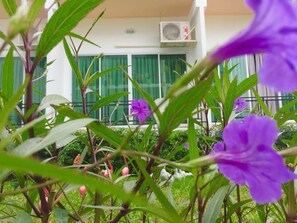 Superior Twin Room with Balcony | Balcón