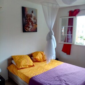 1 bedroom, iron/ironing board, travel cot, free WiFi