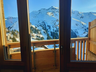 FALAISE DOUCHKA T2 area + top floor cellar facing south exceptional view 