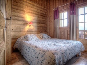 6 Schlafzimmer, Bügeleisen/Bügelbrett, kostenloses WLAN, Bettwäsche