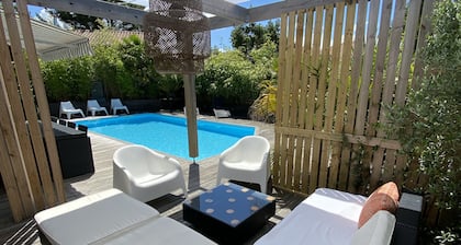Villa avec piscine chauffée ,5 chambres,6 /10pers,sécurisée proche des plages