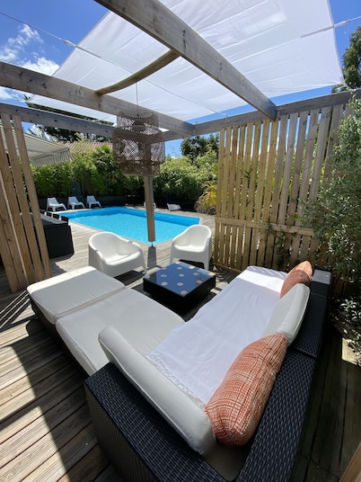 House with swimming pool, 5 bedrooms, capacity from 6 to 10 people, near the beaches
