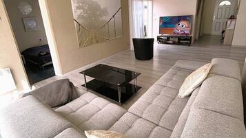 TV connectée, jeux vidéo, Netflix, lecteur de DVD