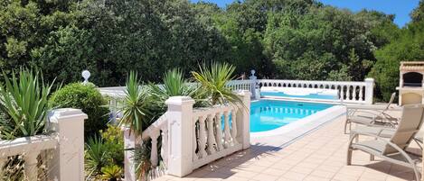 Piscine extérieure, piscine chauffée