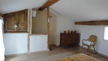 1 makuuhuone, silitysrauta/-lauta, ilmainen Wi-Fi, vuodevaatteet