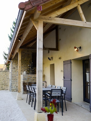 Cottage vineyards of the Hautes Côtes de Beaune, Beaune of 15MN, Wine Route