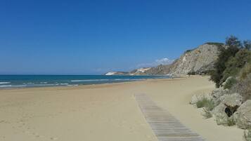 Sillas reclinables de playa, toallas de playa