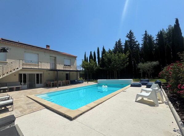 Outdoor pool, a heated pool