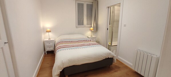 1 bedroom, iron/ironing board, free WiFi, bed sheets