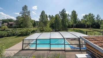 Innenpool, Außenpool