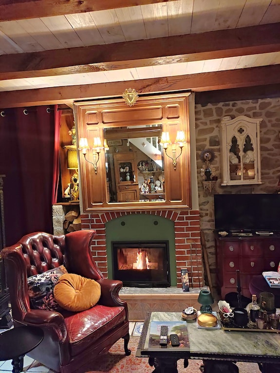 Maison De Pecheur Nichee Dans Le Pittoresque Port De Saint Goustan - Auray