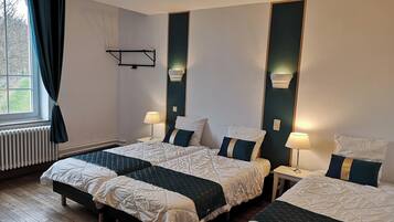 9 chambres, fer et planche Ă repasser, Wi-Fi