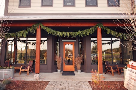 Exterior detail. Luxury Studio Loft in the heart of Wine Country