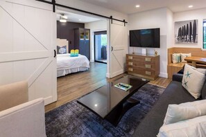 1 slaapkamer, een strijkplank/strijkijzer, reisbedje, gratis wifi