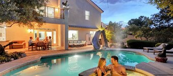 Villa de luxe, piscine, sauna, spa, basket-ball, minigolf, jeu d'échecs géant