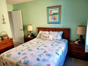 1 bedroom, iron/ironing board, free WiFi, bed sheets - Fantastic 2nd Row One Bedroom with Amazing Ocean Views!! (Carolina Beach)