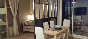 very nice studio with real quiet bed at 1400m. from the center and the beaches