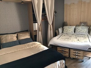 1 bedroom, iron/ironing board, travel cot, free WiFi