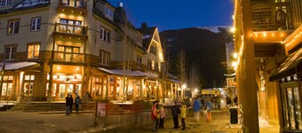 Beautiful Condo In Great Location With Hot Tub & Pool Openl! 