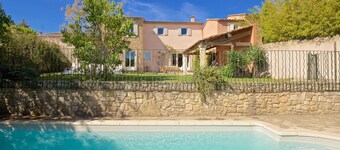 Pretty village house for 8 persons and pool secured with fence