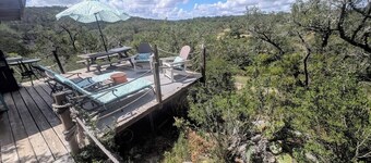 Upscale Cabin between Dripping Springs & Johnson City