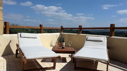 Une vue imprenable @ Aux Volets Bleus chez Mark & Sylvie