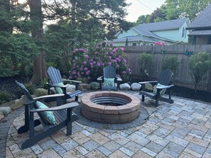 Terrace/patio - Shady Pines - Walk To South Beach & Downtown (South Haven)