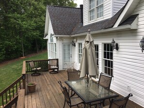 屋外ダイニングエリア