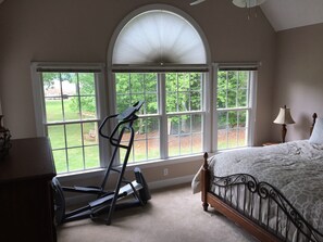 4 sovrum, strykjärn/strykbräda, gratis wi-fi och sängkläder