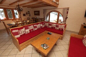 TV, fireplace, DVD player, books - Large 4* chalet with terrace and breathtaking view 5 min from the Paradiski area (La Plagne Tarentaise)