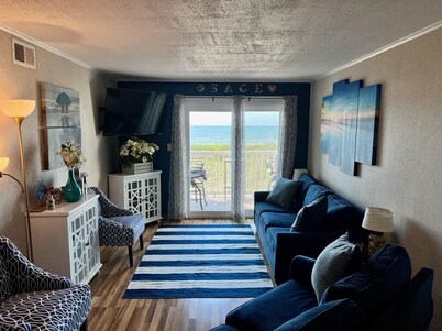 2 BR, 2 Bath, Oceanfront-First Floor-Condo A6-Dog Friendly-Wifi - NO-SMOKING!