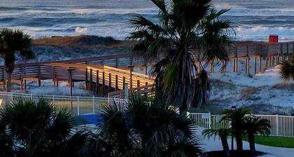 BEACH FRONT Ft Morgan, 2BR, 2BA, huge balcony! CHAIRS UMBRELLA included, laundry