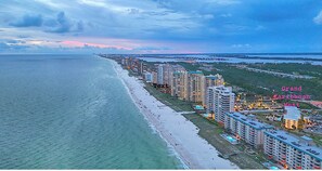 On the beach, sun loungers, beach towels - GRAND CARIBBEAN 112 WEST: Cozy Beach Condo @ Perdido Key (Pensacola)