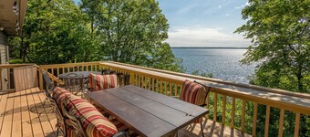 Spectacular Waterfront Gull Lake Cabin and Perfect Location Close to Everything